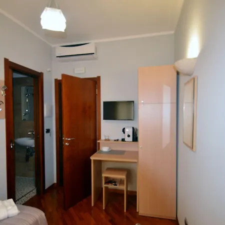 162 3* Bari