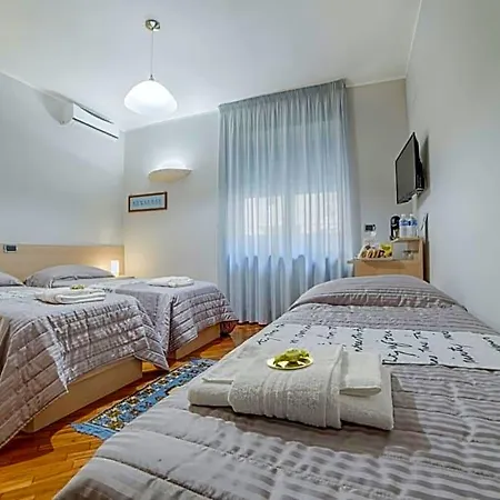 162 3* Bari