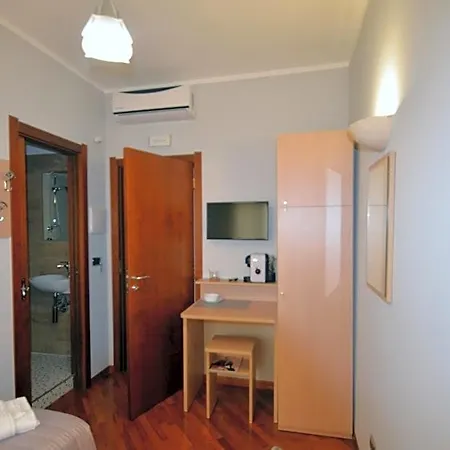 162 فندق مبيت وإفطار 3*