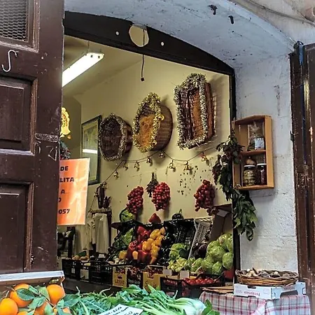 162 فندق مبيت وإفطار باري
